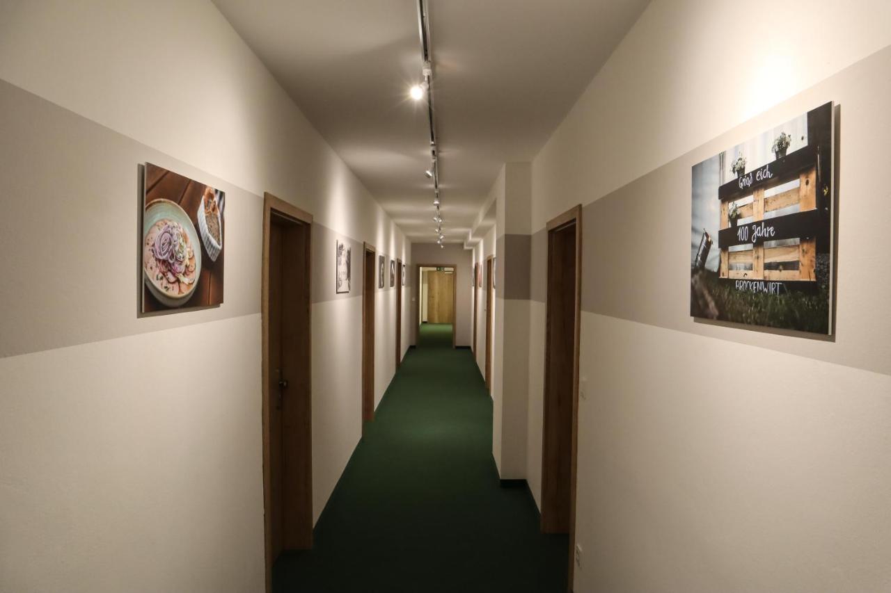 Gasthof Zur Bruecke Kaufering Exterior foto